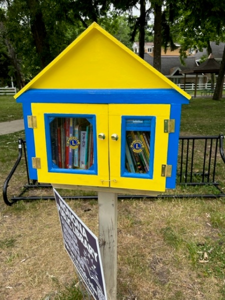 Little Lobrary